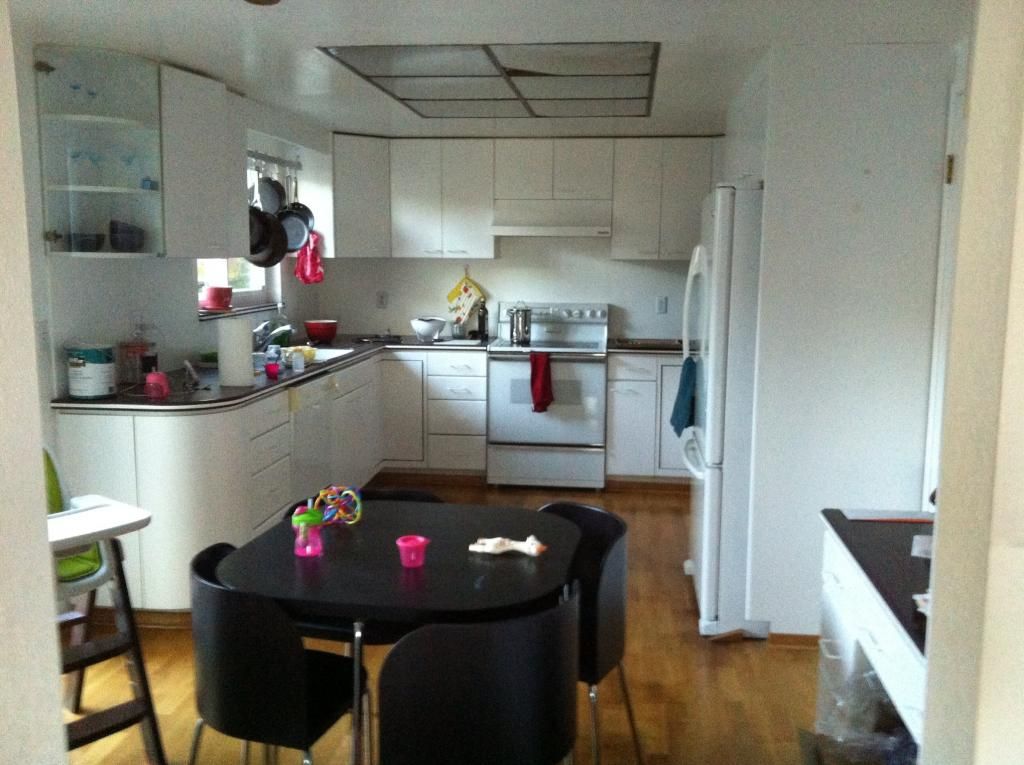 photo beforekitchen.jpeg